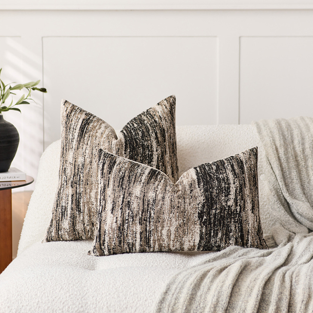 Neutral Penselstrøg Lumbar Chenille pude deco pude